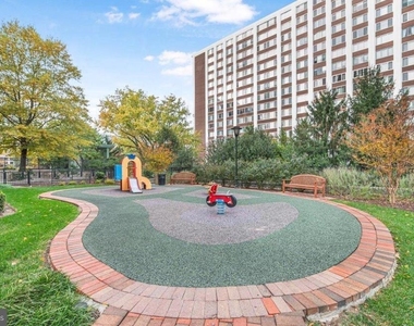 11710 Old Georgetown - Photo Thumbnail 35