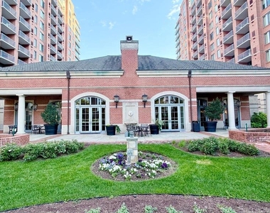 11710 Old Georgetown - Photo Thumbnail 37