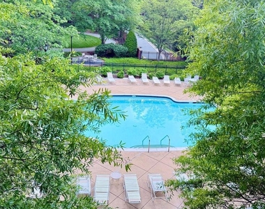 11710 Old Georgetown - Photo Thumbnail 19