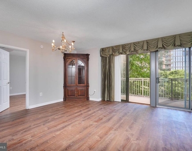 11710 Old Georgetown - Photo Thumbnail 14