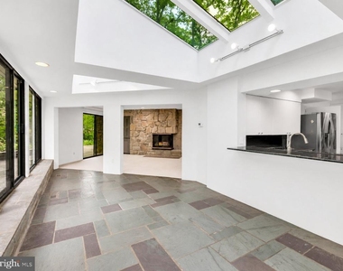 6509 Bradley Boulevard - Photo Thumbnail 5