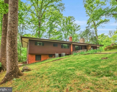 6509 Bradley Boulevard - Photo Thumbnail 47