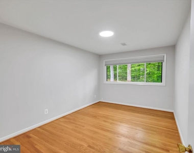 6509 Bradley Boulevard - Photo Thumbnail 40
