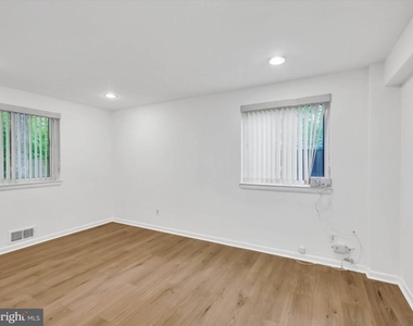 6509 Bradley Boulevard - Photo Thumbnail 35