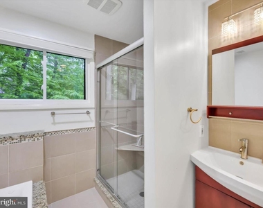 6509 Bradley Boulevard - Photo Thumbnail 38