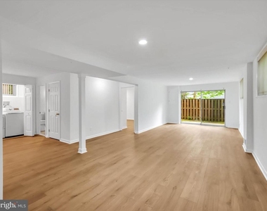 6509 Bradley Boulevard - Photo Thumbnail 36
