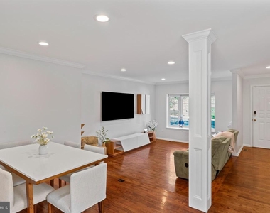 10267 Green Holly Terrace - Photo Thumbnail 8