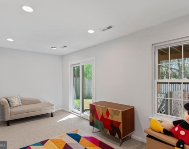 10267 Green Holly Terrace - Photo Thumbnail 33