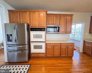 198 Hidden Forest Court - Photo Thumbnail 20