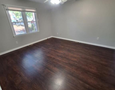 110 Bruce Lane - Photo Thumbnail 3