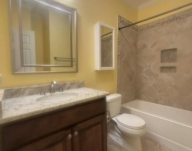 708 Marketview Court - Photo Thumbnail 9