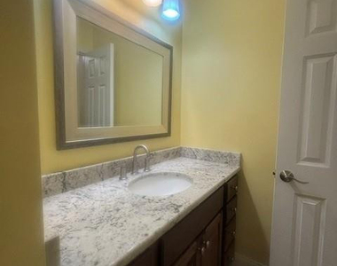708 Marketview Court - Photo Thumbnail 15
