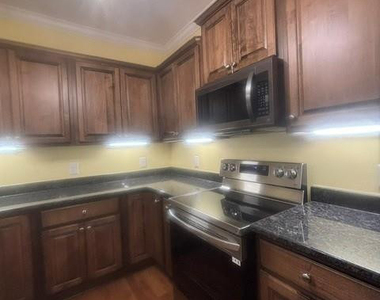 708 Marketview Court - Photo Thumbnail 5