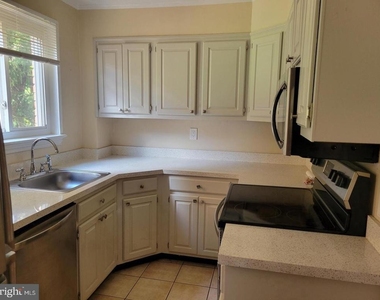 8404 Cedar Street - Photo Thumbnail 4