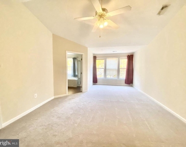 13765 Palmetto Circle - Photo Thumbnail 14