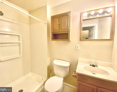 13765 Palmetto Circle - Photo Thumbnail 32