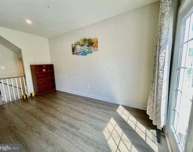 1518 Wilmer Park Lane - Photo Thumbnail 25