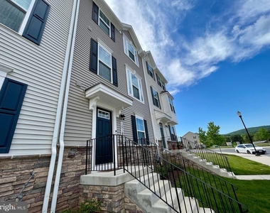 1518 Wilmer Park Lane - Photo Thumbnail 1
