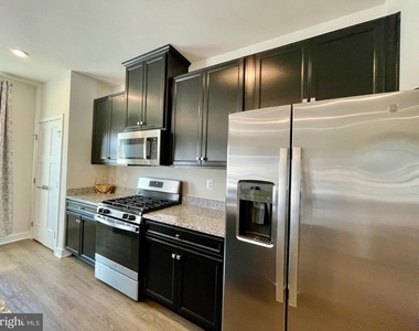 1518 Wilmer Park Lane - Photo Thumbnail 13
