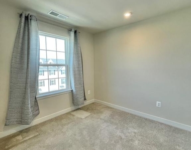 1518 Wilmer Park Lane - Photo Thumbnail 40