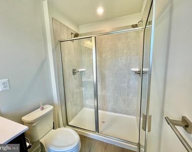 1518 Wilmer Park Lane - Photo Thumbnail 35