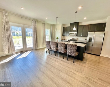 1518 Wilmer Park Lane - Photo Thumbnail 18