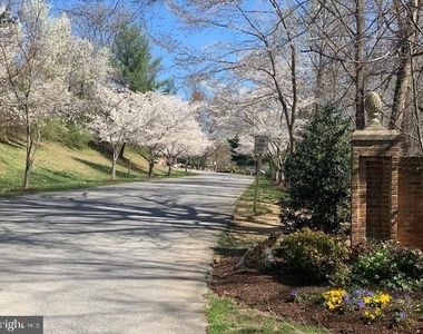 614 Currant Court - Photo Thumbnail 3