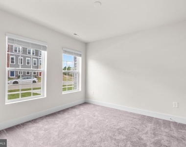 1826 Parham Way - Photo Thumbnail 31