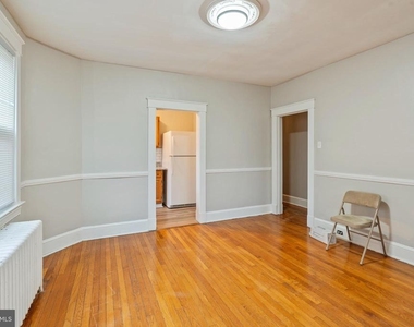 639 Plymouth Road - Photo Thumbnail 4