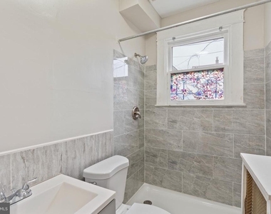 639 Plymouth Road - Photo Thumbnail 13