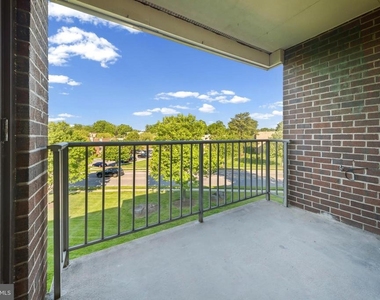 2 Mountbatten Ct - Photo Thumbnail 10