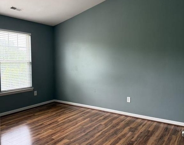 7726 Heathers Lane - Photo Thumbnail 31