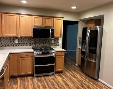 7726 Heathers Lane - Photo Thumbnail 55