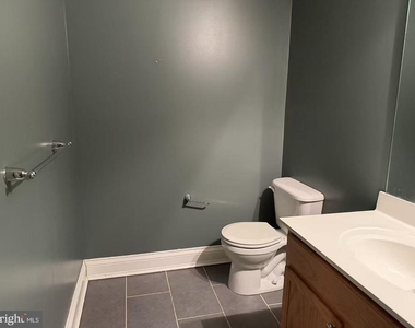 7726 Heathers Lane - Photo Thumbnail 5