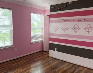 7726 Heathers Lane - Photo Thumbnail 33