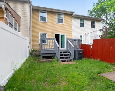 5326 King Arthur Circle - Photo Thumbnail 13