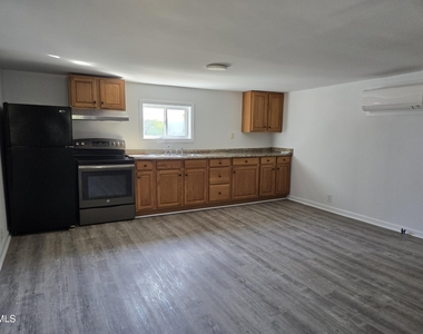 500 Lynch Road - Photo Thumbnail 1