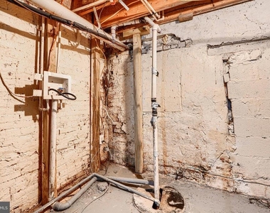 1127 Sargeant Street - Photo Thumbnail 32