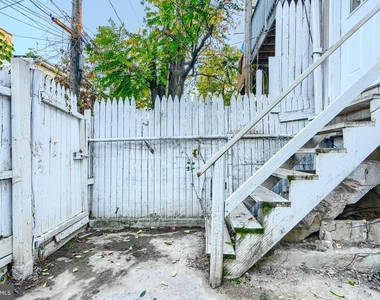 1127 Sargeant Street - Photo Thumbnail 33