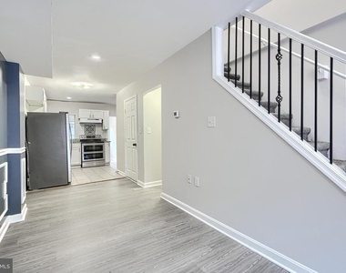 1127 Sargeant Street - Photo Thumbnail 8