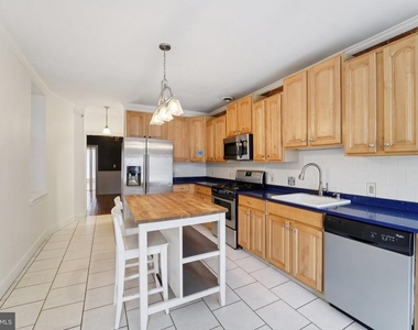 2206 E Baltimore Street - Photo Thumbnail 12