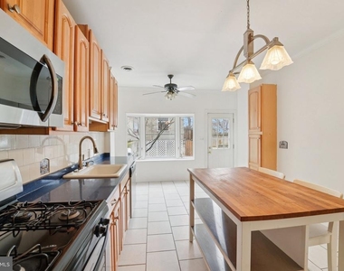 2206 E Baltimore Street - Photo Thumbnail 14
