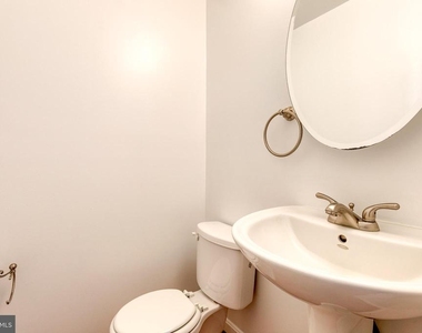 1608 S Hanover Street - Photo Thumbnail 9