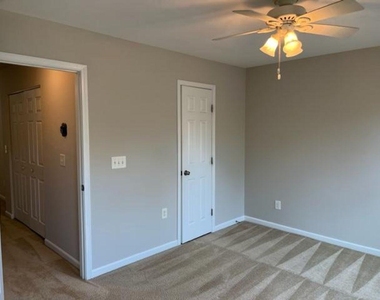 3022 Berkeley Springs Place - Photo Thumbnail 22