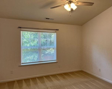 3022 Berkeley Springs Place - Photo Thumbnail 15