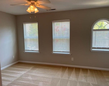 3022 Berkeley Springs Place - Photo Thumbnail 21