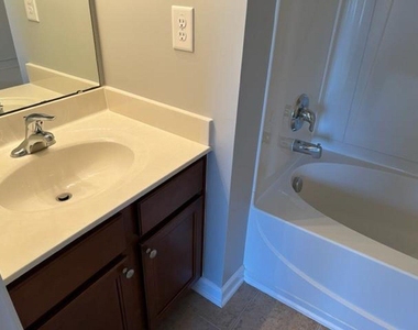 3022 Berkeley Springs Place - Photo Thumbnail 25