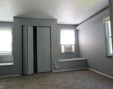 104 Lincoln Avenue - Photo Thumbnail 10