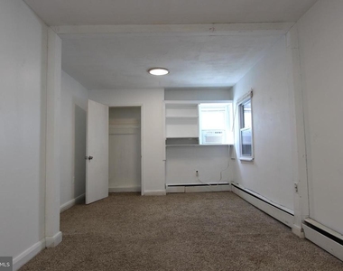 104 Lincoln Avenue - Photo Thumbnail 5