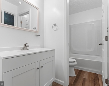 6319 Harris Heights Avenue - Photo Thumbnail 16